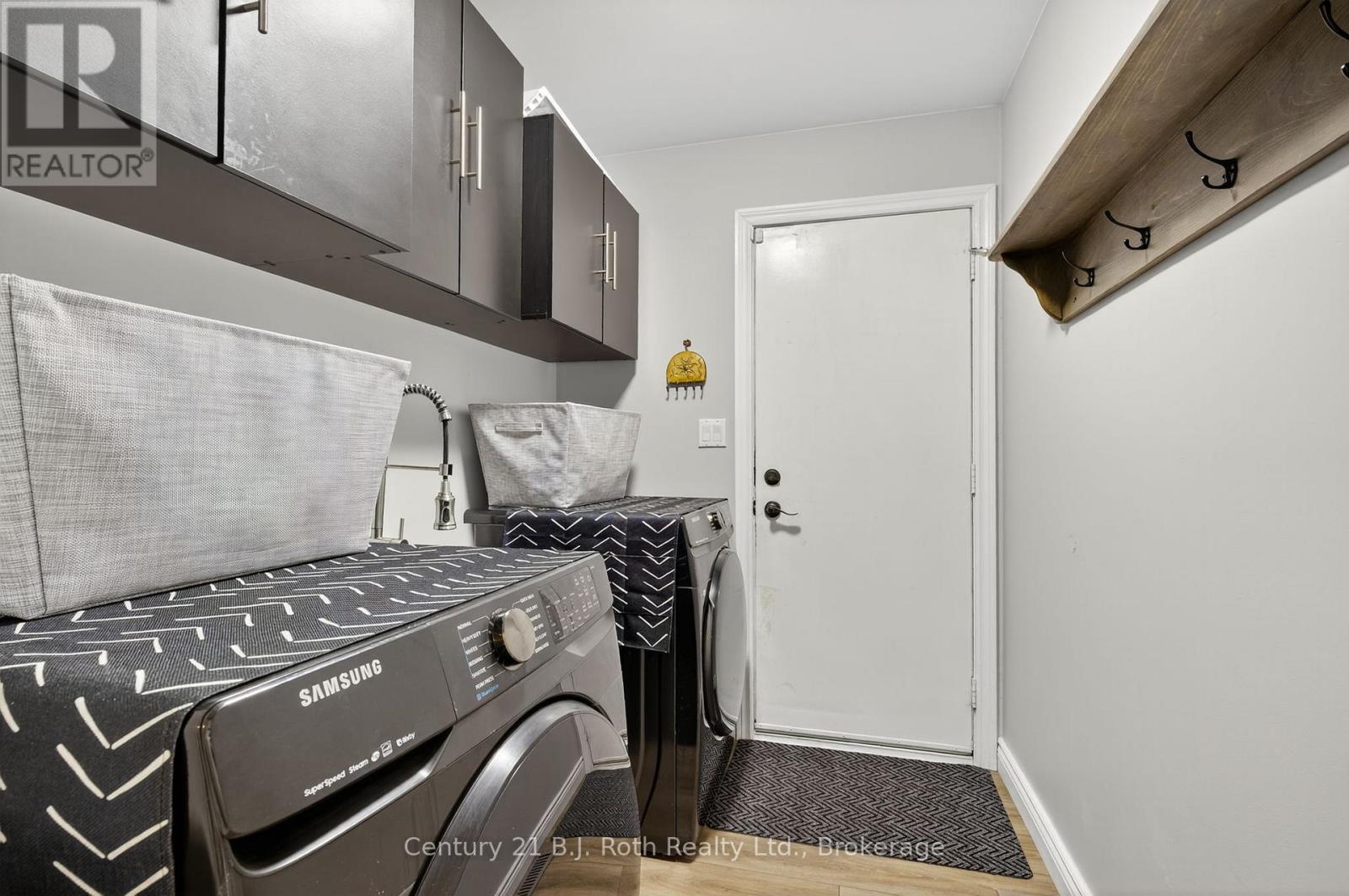 83 Wozniak Road, Penetanguishene, Ontario  L9M 1W6 - Photo 16 - S12418651