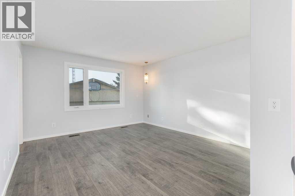 5501 58 Street, Olds, Alberta  T4H 1J9 - Photo 12 - A2275485