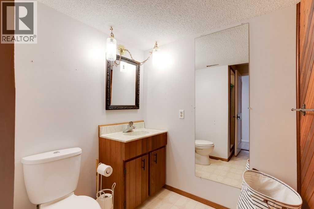 5501 58 Street, Olds, Alberta  T4H 1J9 - Photo 23 - A2275485