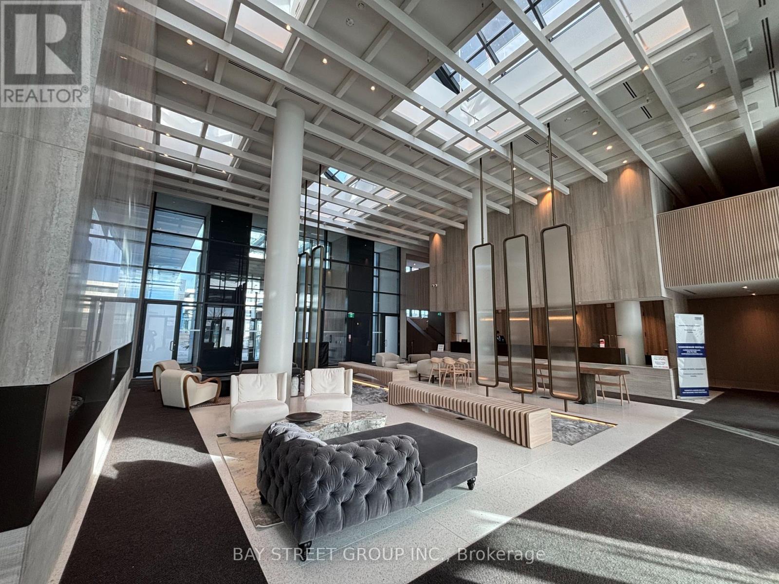 1911 - 195 Commerce Street, Vaughan, Ontario  L4K 0P9 - Photo 4 - N12568792