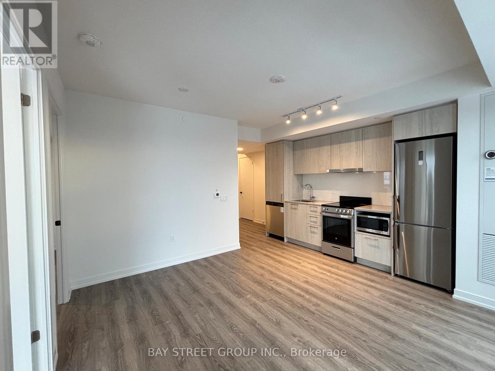 1911 - 195 Commerce Street, Vaughan, Ontario  L4K 0P9 - Photo 18 - N12568792