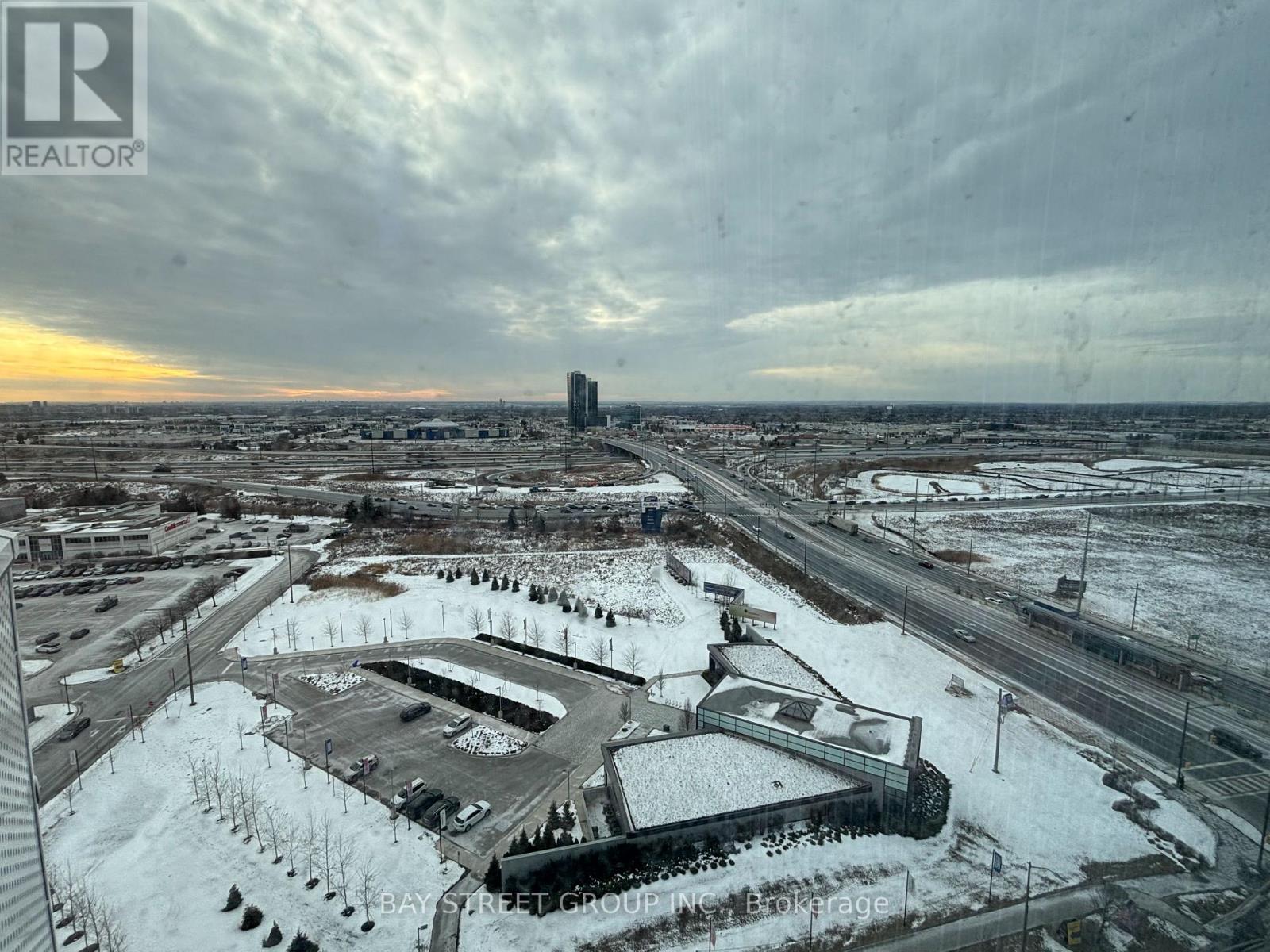 1911 - 195 Commerce Street, Vaughan, Ontario  L4K 0P9 - Photo 25 - N12568792