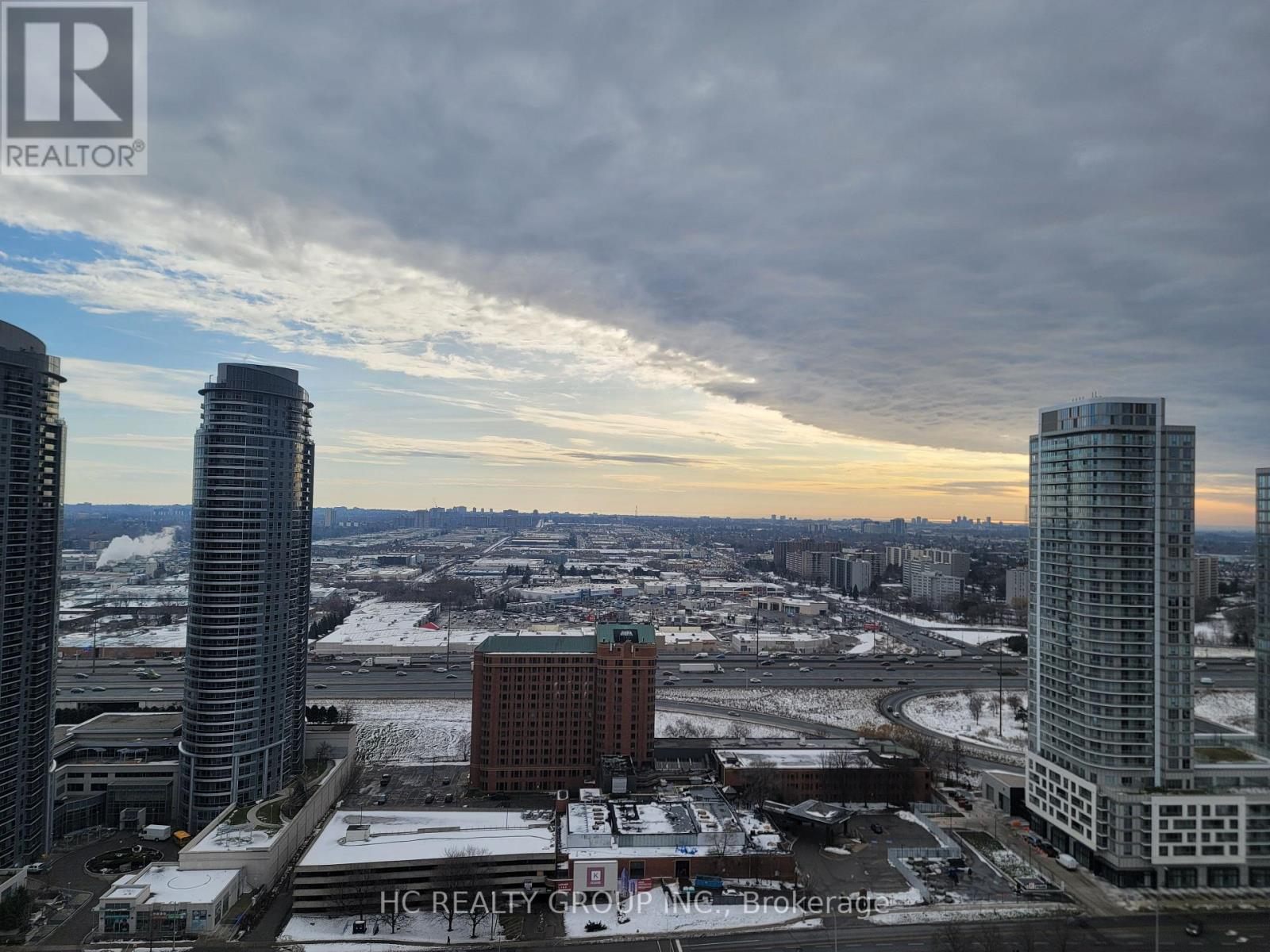 3025 - 275 Village Green Square, Toronto, Ontario  M1S 0L3 - Photo 4 - E12649090