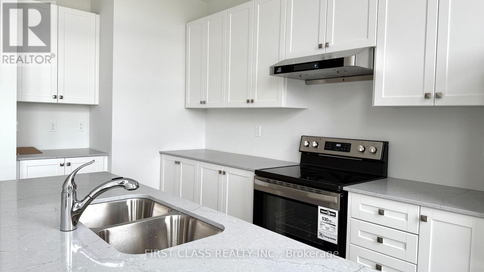 Upper - 51 Harold Wilson Lane, Richmond Hill, Ontario  L4S 0R3 - Photo 3 - N12649096