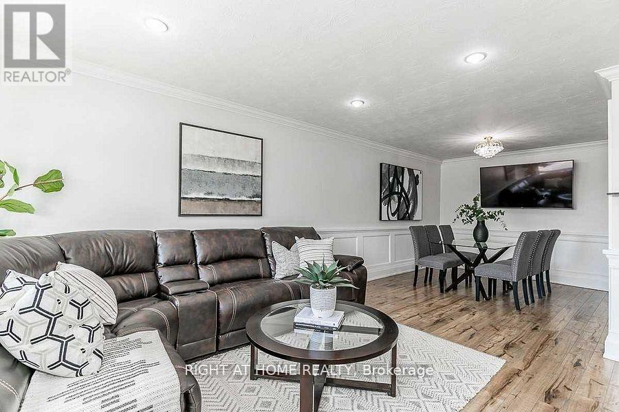 Main Floor - 3361 Weston Road, Toronto, Ontario  M9M 2V6 - Photo 4 - W12649092