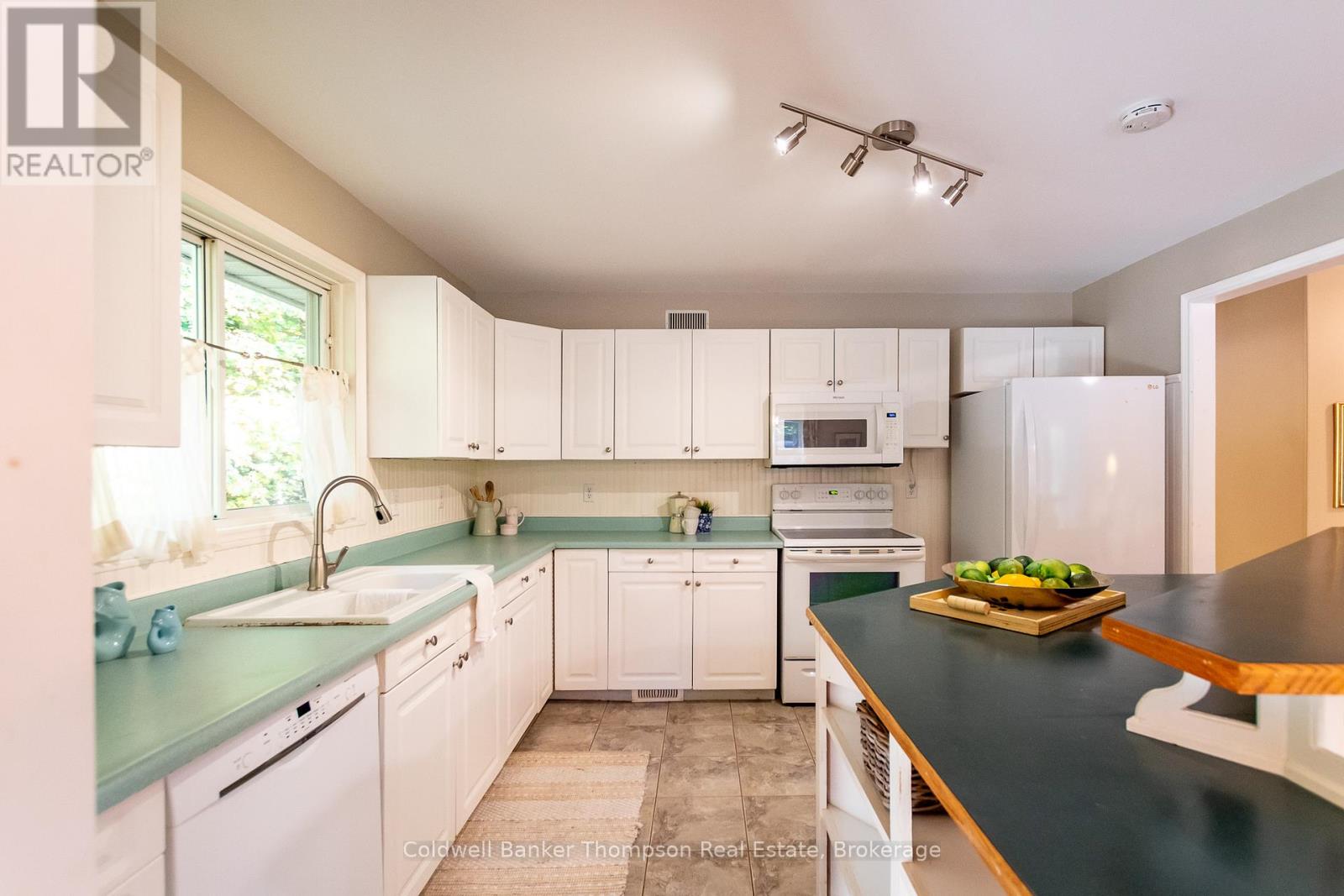 22 Jenner Court, Huntsville, Ontario  P0B 1L0 - Photo 14 - X12649126