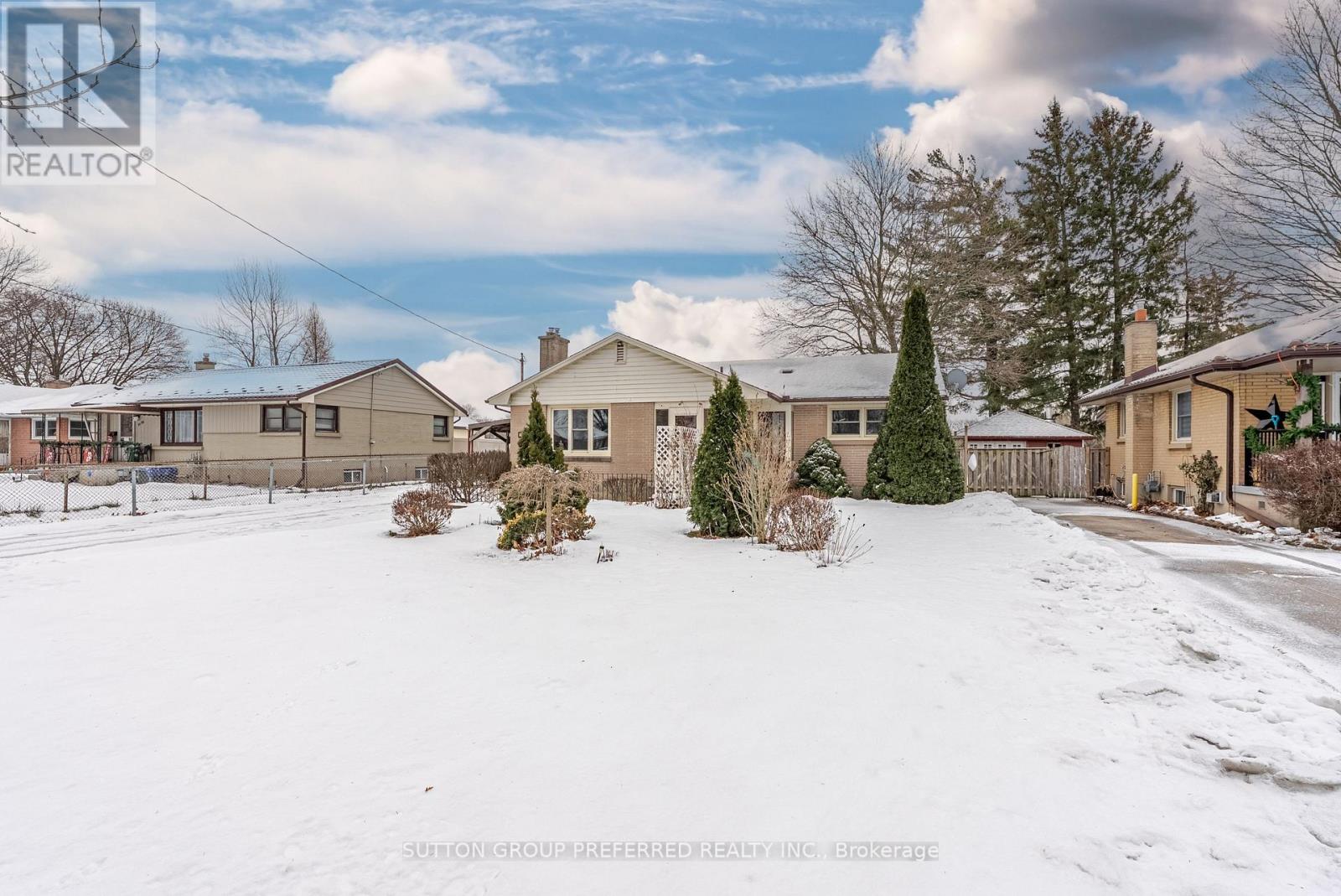 1697 Moffatt Avenue, London East, Ontario  N5W 2A2 - Photo 2 - X12649132