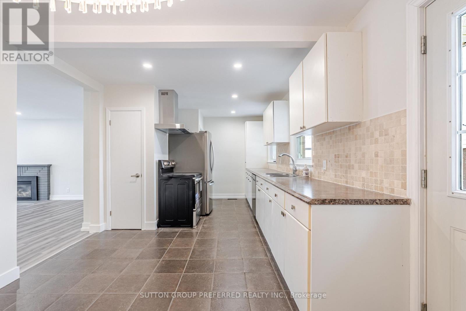 1697 Moffatt Avenue, London East, Ontario  N5W 2A2 - Photo 22 - X12649132