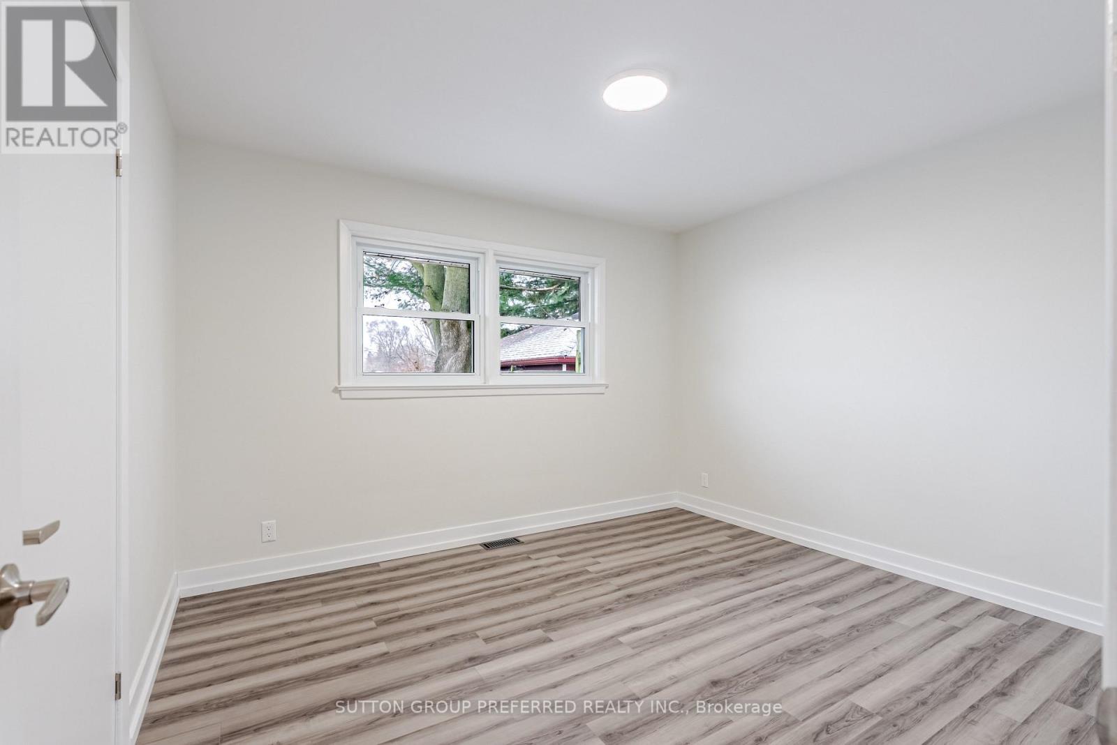 1697 Moffatt Avenue, London East, Ontario  N5W 2A2 - Photo 24 - X12649132