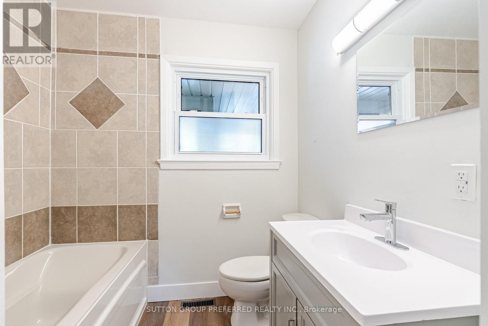 1697 Moffatt Avenue, London East, Ontario  N5W 2A2 - Photo 25 - X12649132