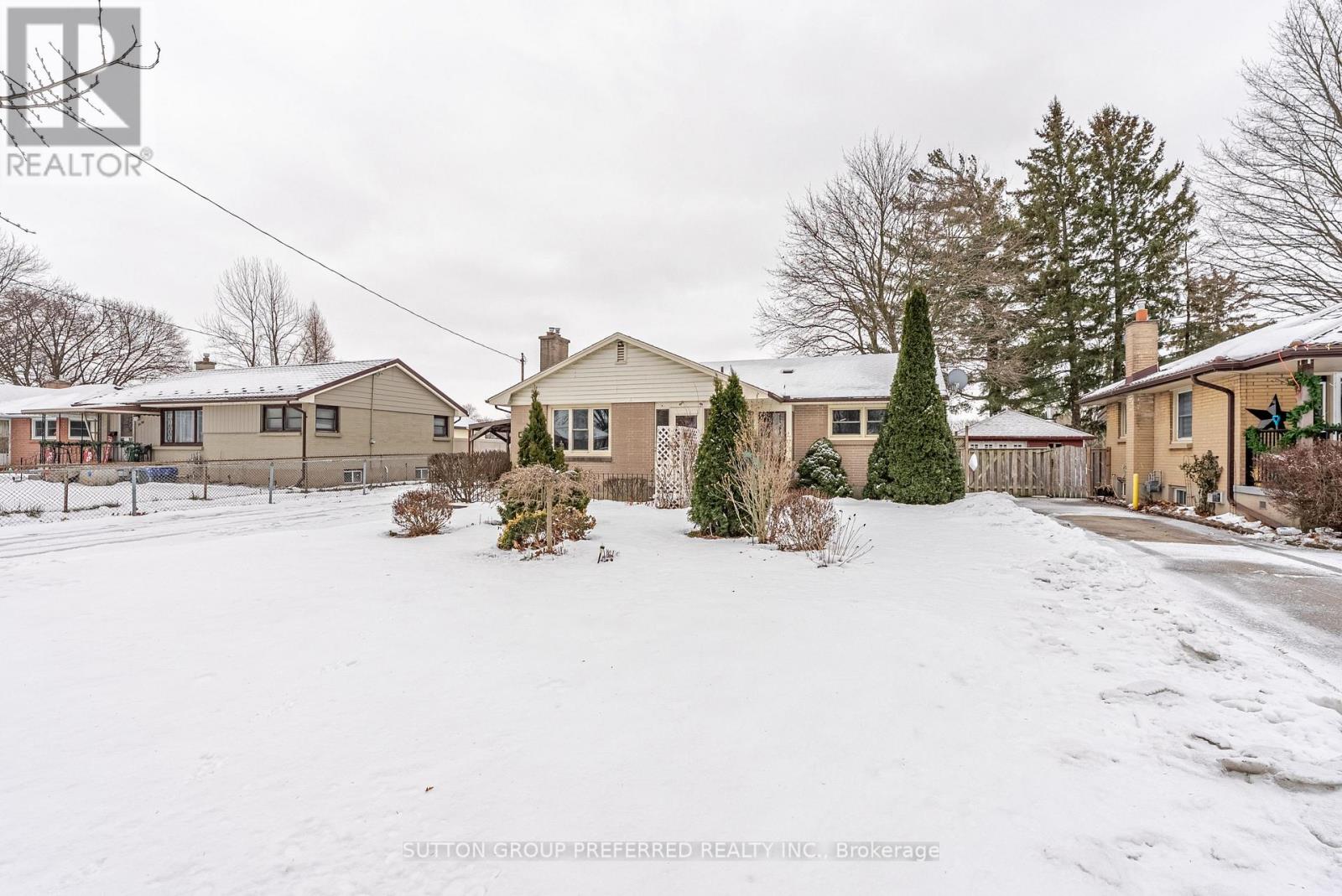 1697 Moffatt Avenue, London East, Ontario  N5W 2A2 - Photo 3 - X12649132