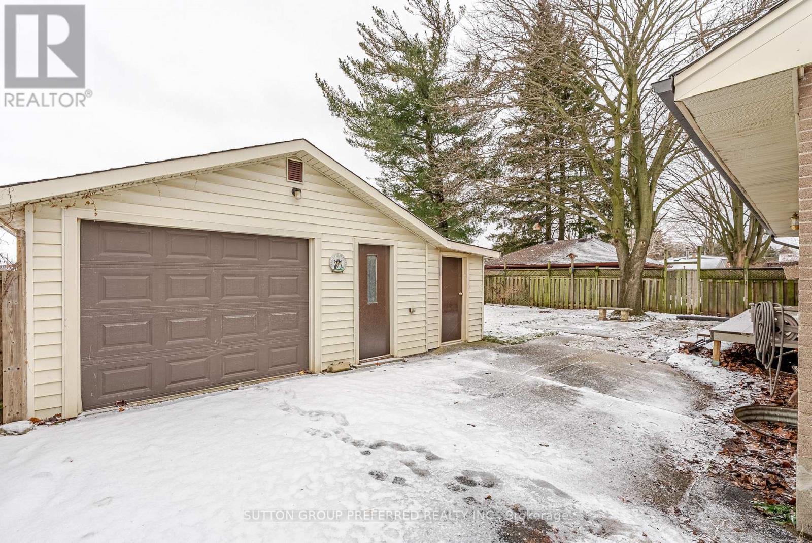 1697 Moffatt Avenue, London East, Ontario  N5W 2A2 - Photo 33 - X12649132