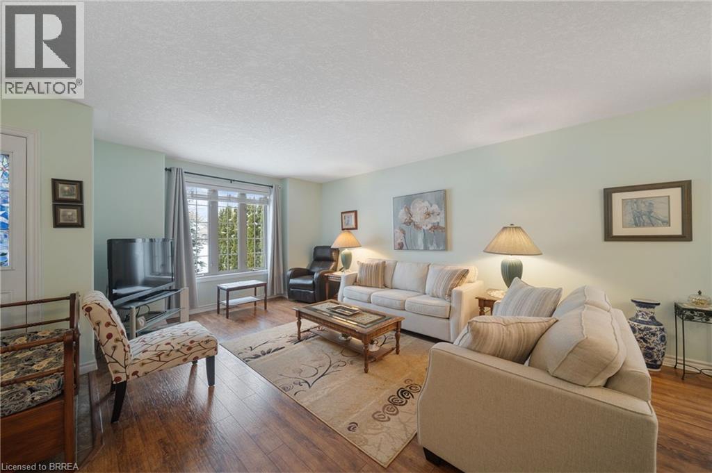 26 Jamieson Court, Brantford, Ontario  N3T 6T1 - Photo 6 - 40792806