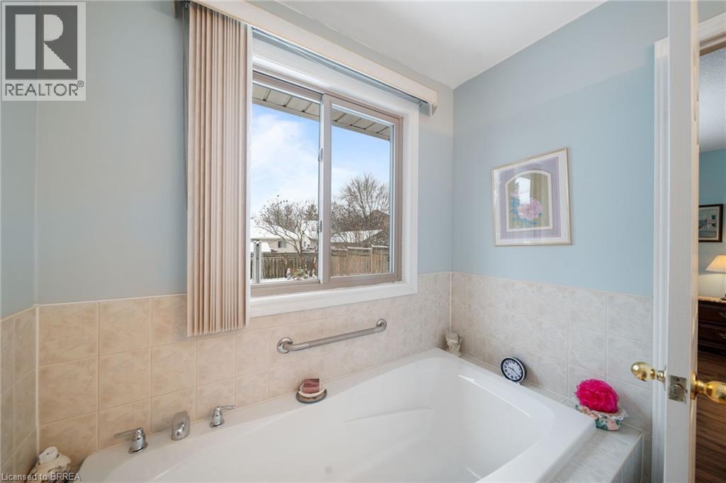 26 Jamieson Court, Brantford, Ontario  N3T 6T1 - Photo 28 - 40792806