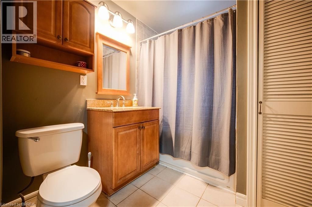 338 Darling Street, Brantford, Ontario  N3S 3Y3 - Photo 5 - 40794732