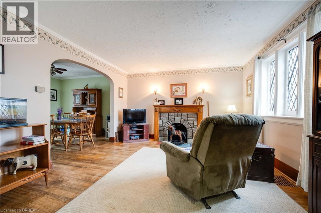 338 Darling Street, Brantford, Ontario  N3S 3Y3 - Photo 6 - 40794732