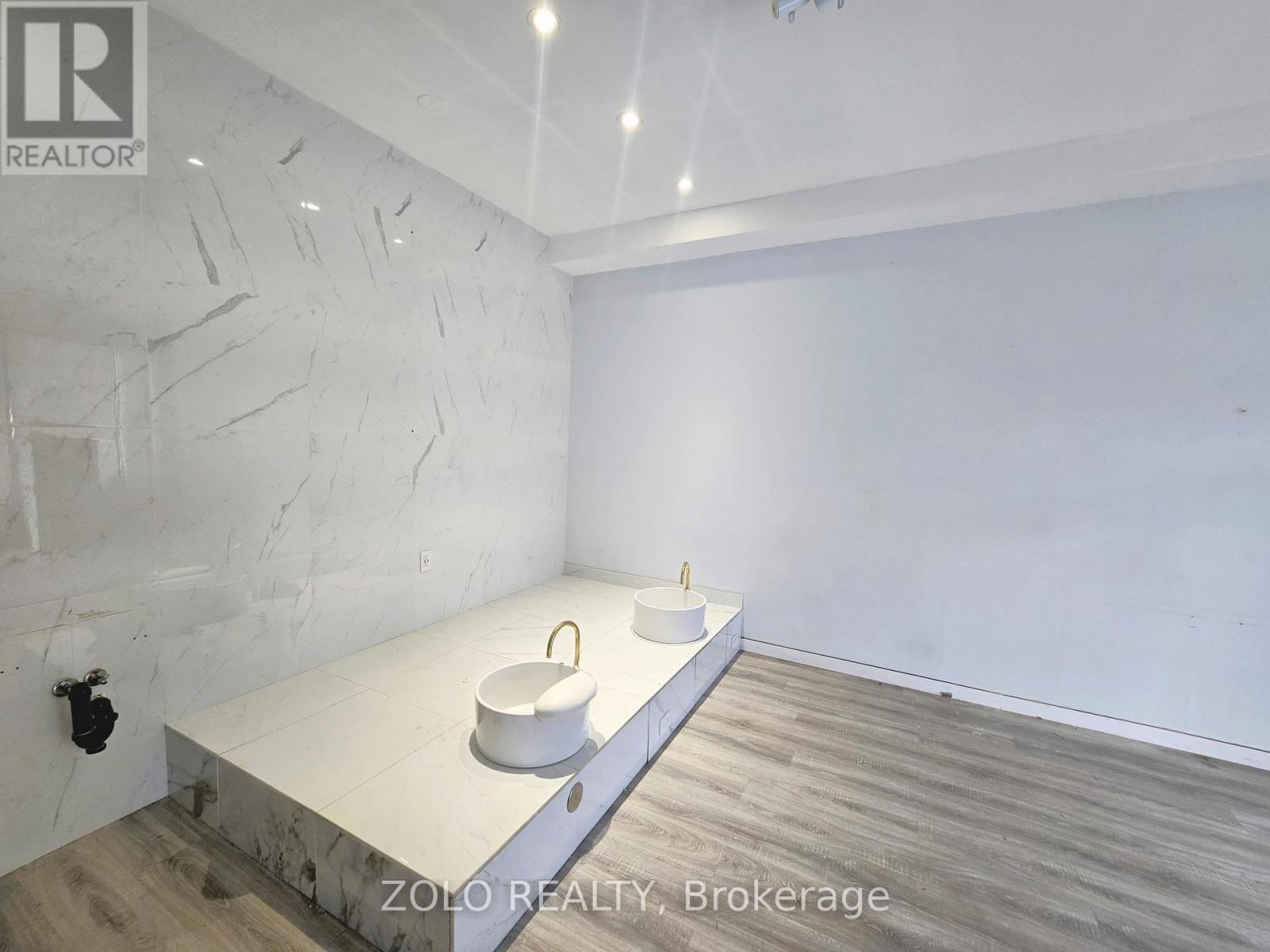 #a - 371 Oakwood Avenue, Toronto, Ontario  M6E 2W1 - Photo 2 - C12484611