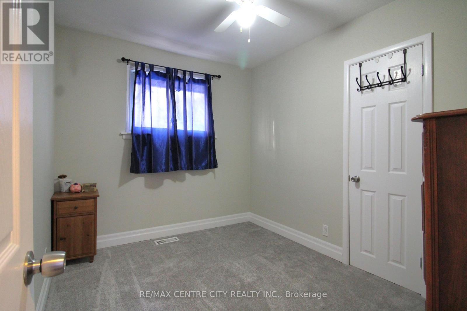 200 Centennial Avenue, Central Elgin, Ontario  N5R 5B2 - Photo 13 - X12649138