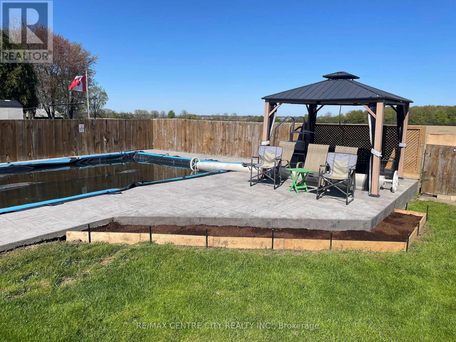 200 Centennial Avenue, Central Elgin, Ontario  N5R 5B2 - Photo 34 - X12649138