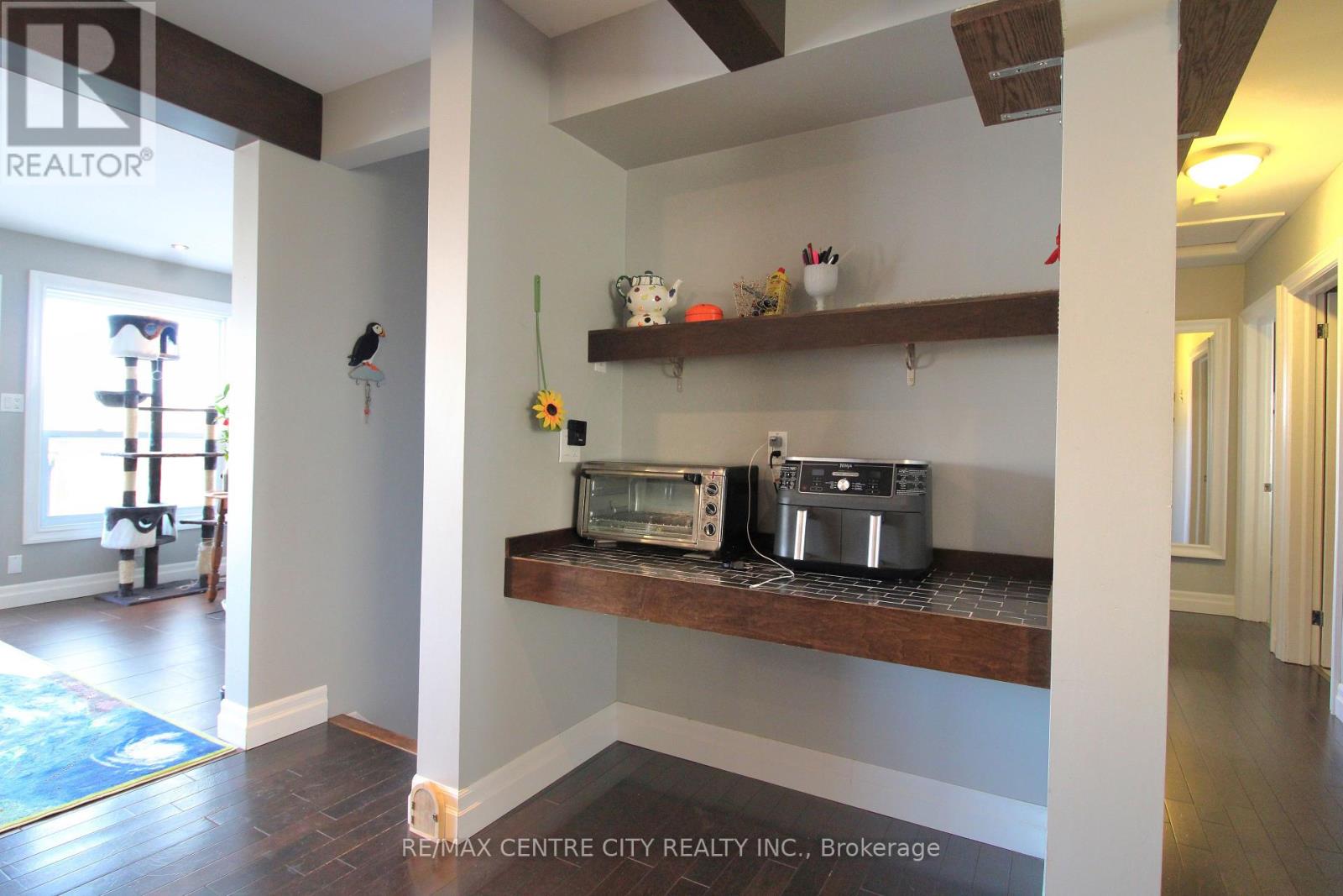 200 Centennial Avenue, Central Elgin, Ontario  N5R 5B2 - Photo 8 - X12649138