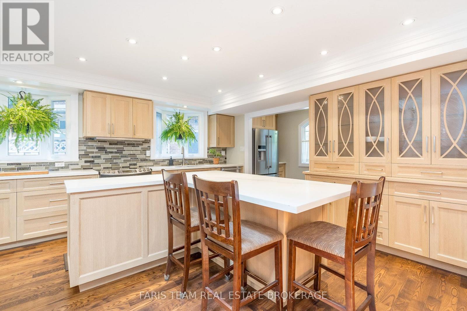 82 Derby Court, Newmarket, Ontario  L3Y 5Z9 - Photo 10 - N12649142