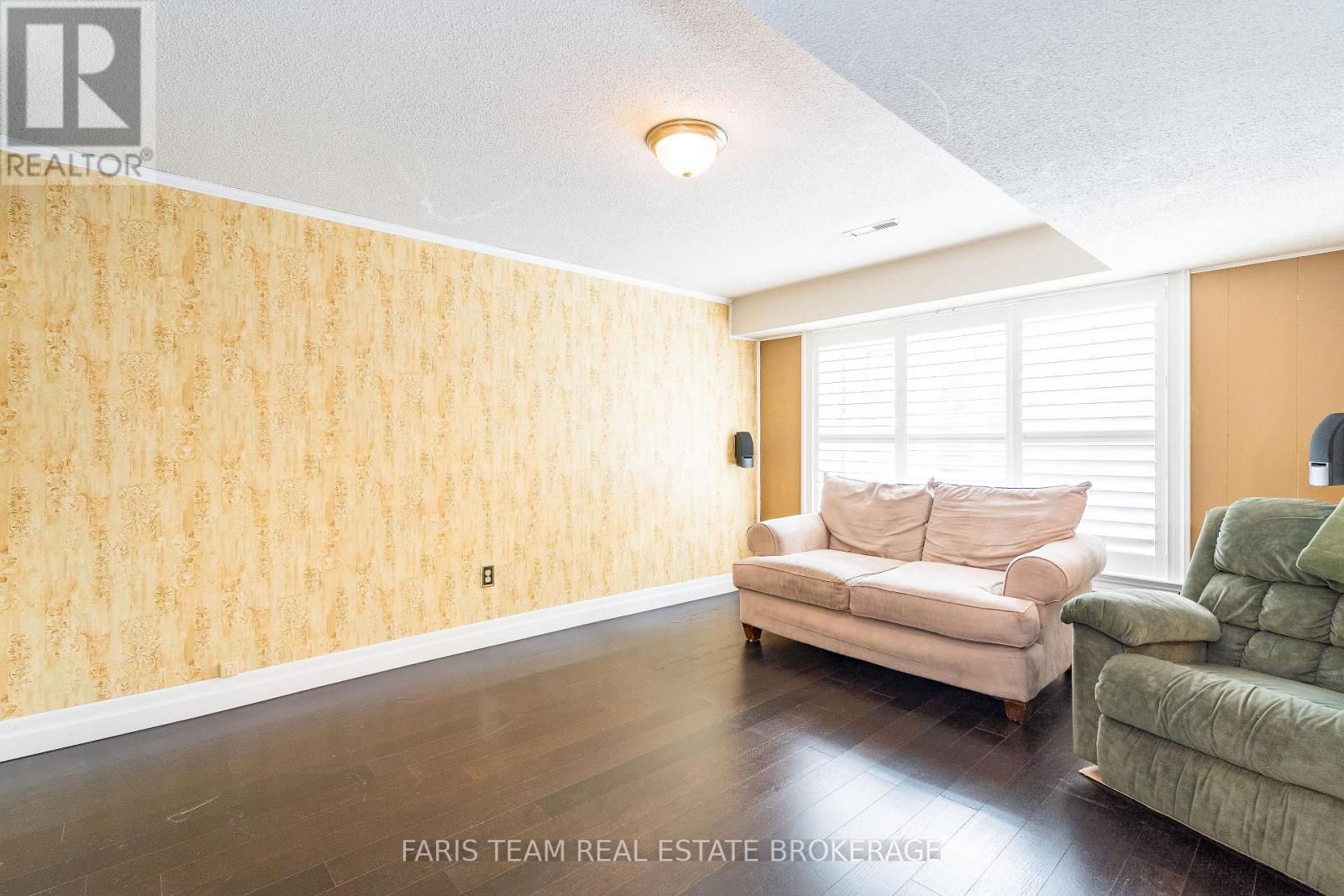 82 Derby Court, Newmarket, Ontario  L3Y 5Z9 - Photo 16 - N12649142