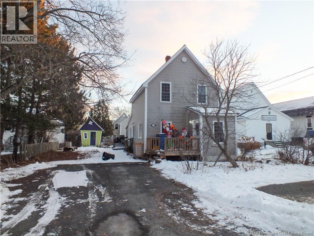 113 St. James Street, Woodstock, New Brunswick  E7M 2T3 - Photo 1 - NB131468