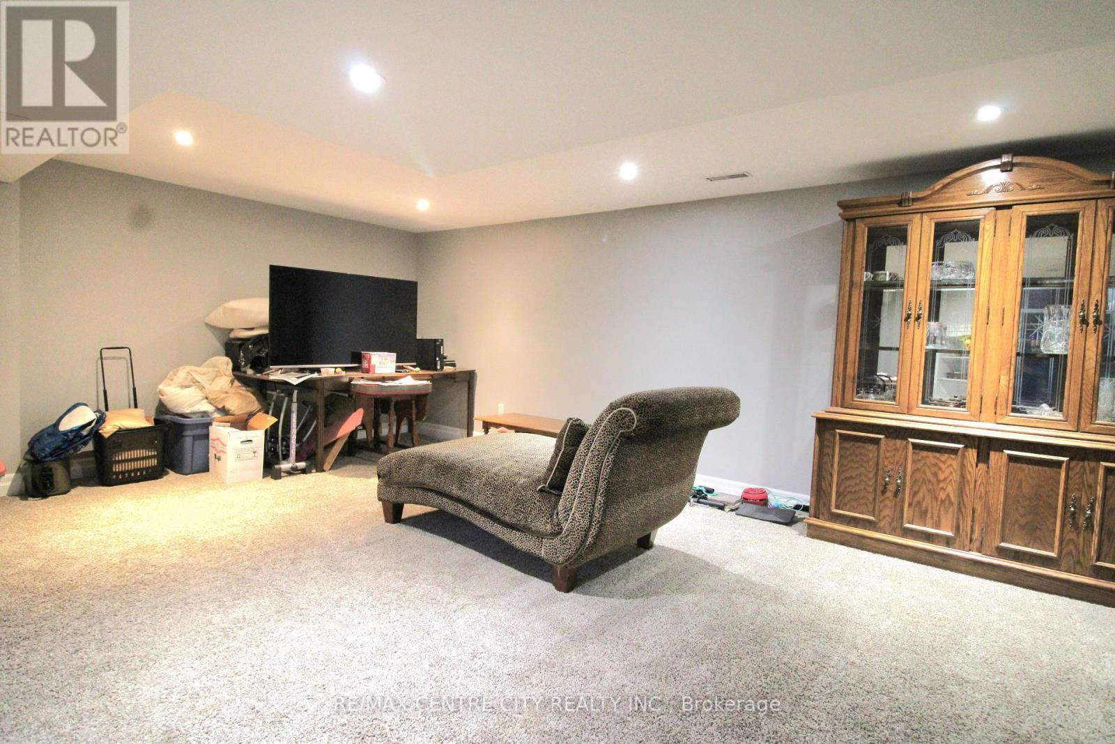 200 Centennial Avenue, Central Elgin, Ontario  N5R 5B2 - Photo 19 - X12649156