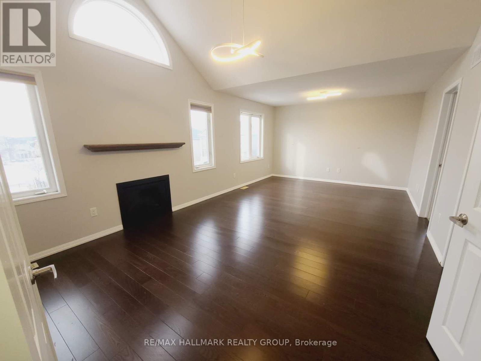 248 Huntsville Drive, Ottawa, Ontario  K2T 0C3 - Photo 15 - X12649150