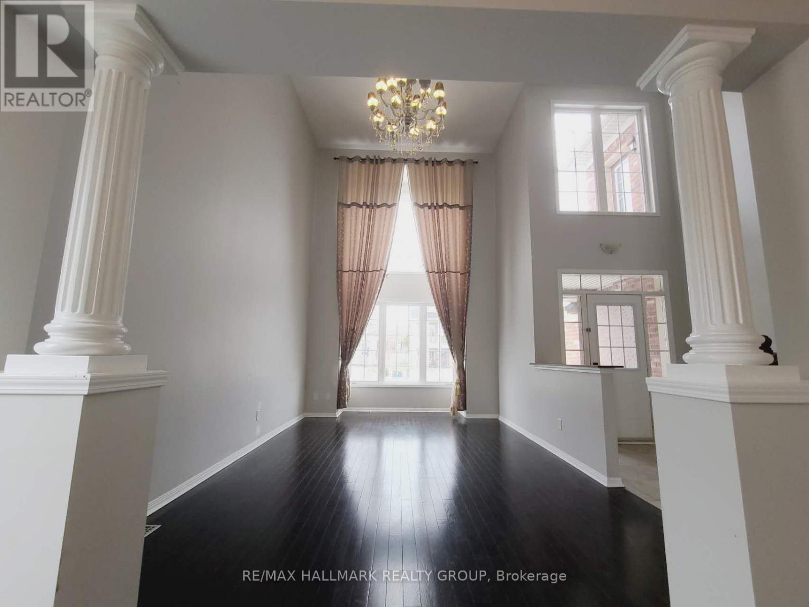 248 Huntsville Drive, Ottawa, Ontario  K2T 0C3 - Photo 2 - X12649150