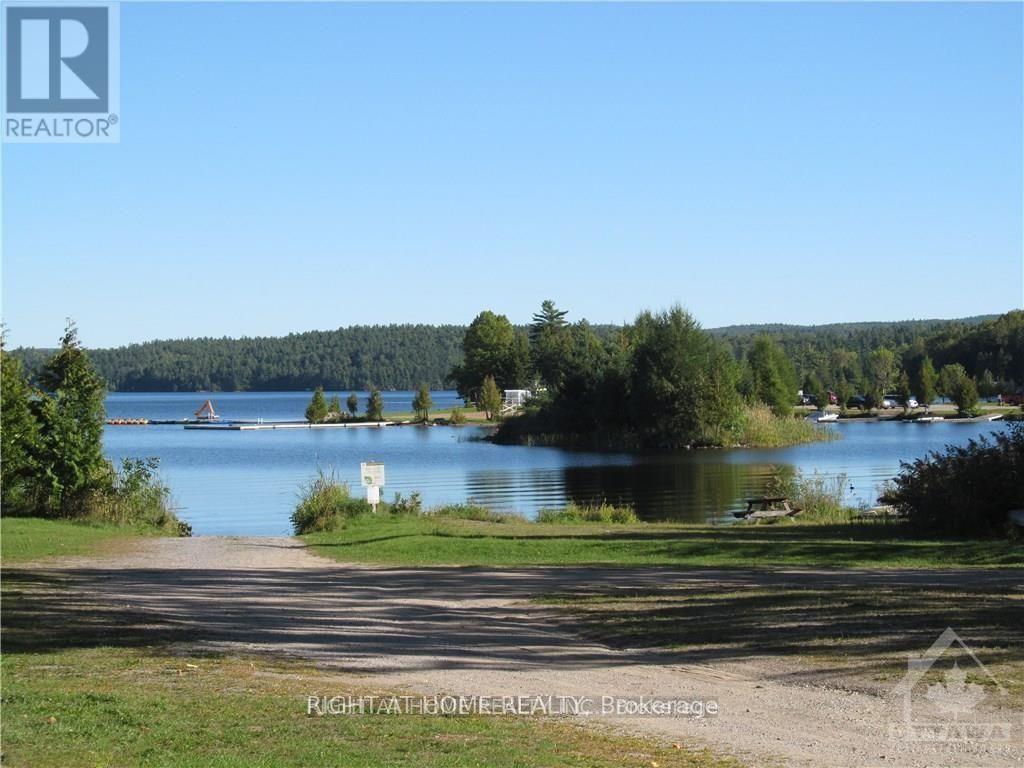 72 Viewmount Drive, Greater Madawaska, Ontario  K0J 1H0 - Photo 28 - X12631840