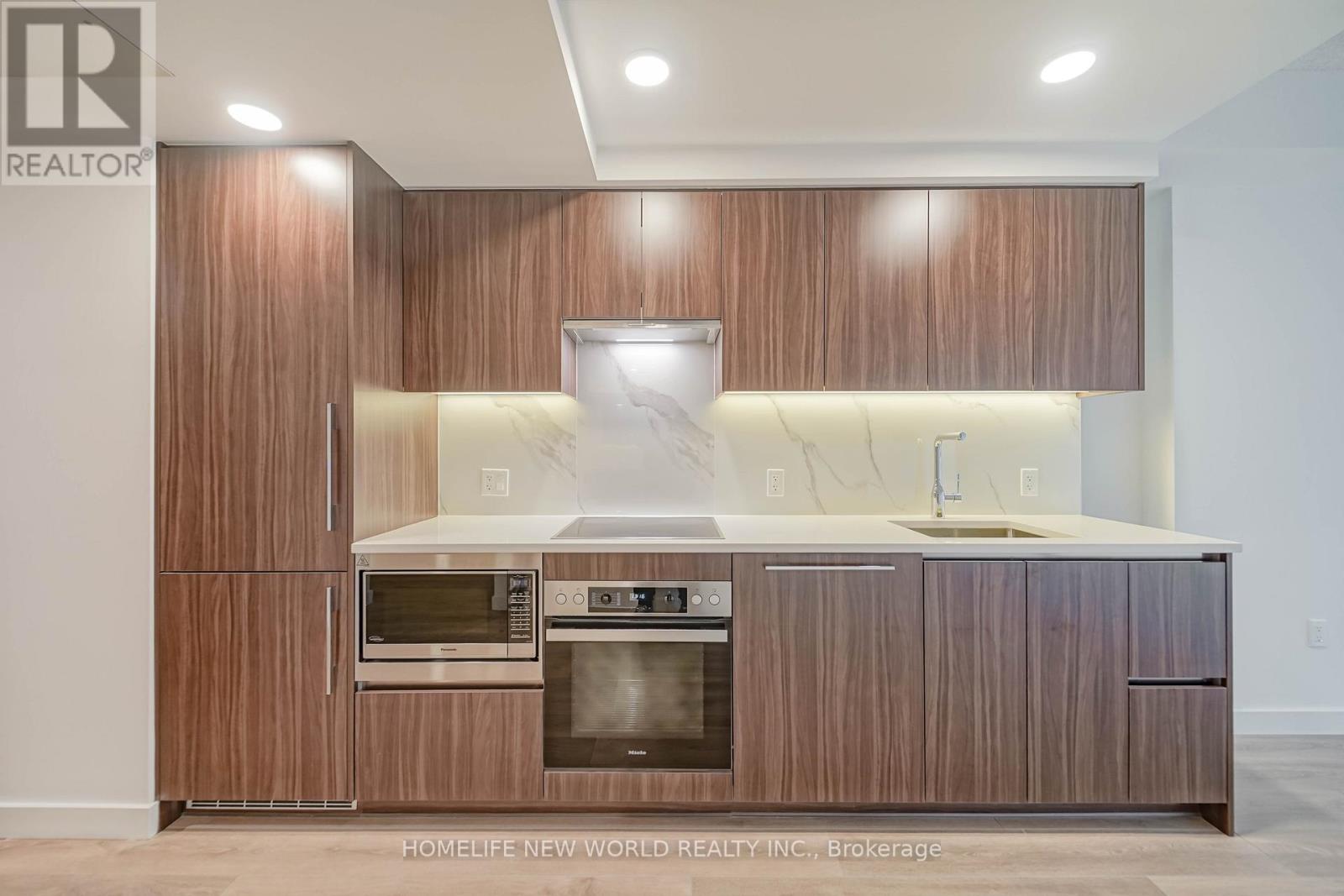 725 - 3 Concord Cityplace Way, Toronto, Ontario  M5V 0X4 - Photo 13 - C12649158