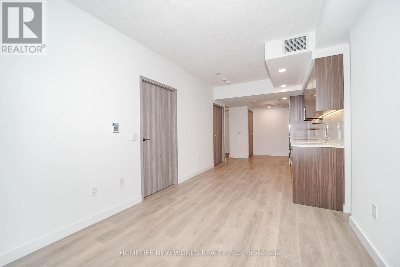 725 - 3 Concord Cityplace Way, Toronto, Ontario  M5V 0X4 - Photo 14 - C12649158