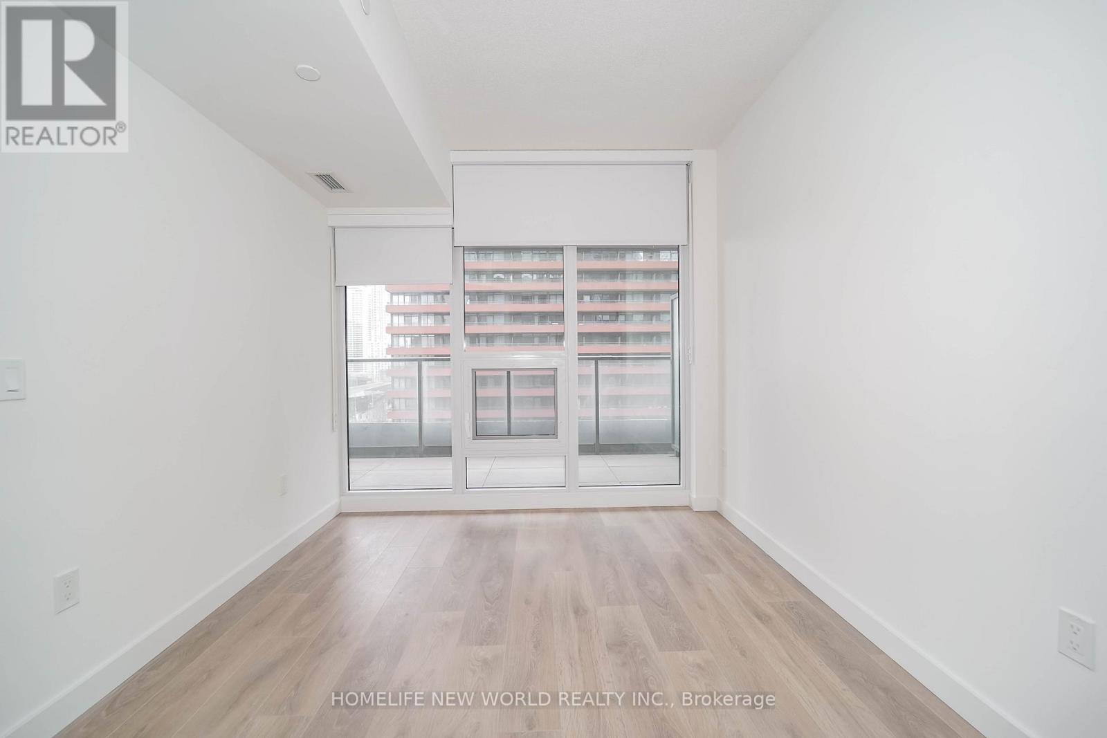 725 - 3 Concord Cityplace Way, Toronto, Ontario  M5V 0X4 - Photo 16 - C12649158