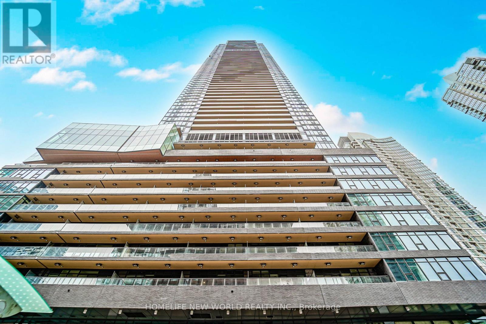 725 - 3 Concord Cityplace Way, Toronto, Ontario  M5V 0X4 - Photo 3 - C12649158