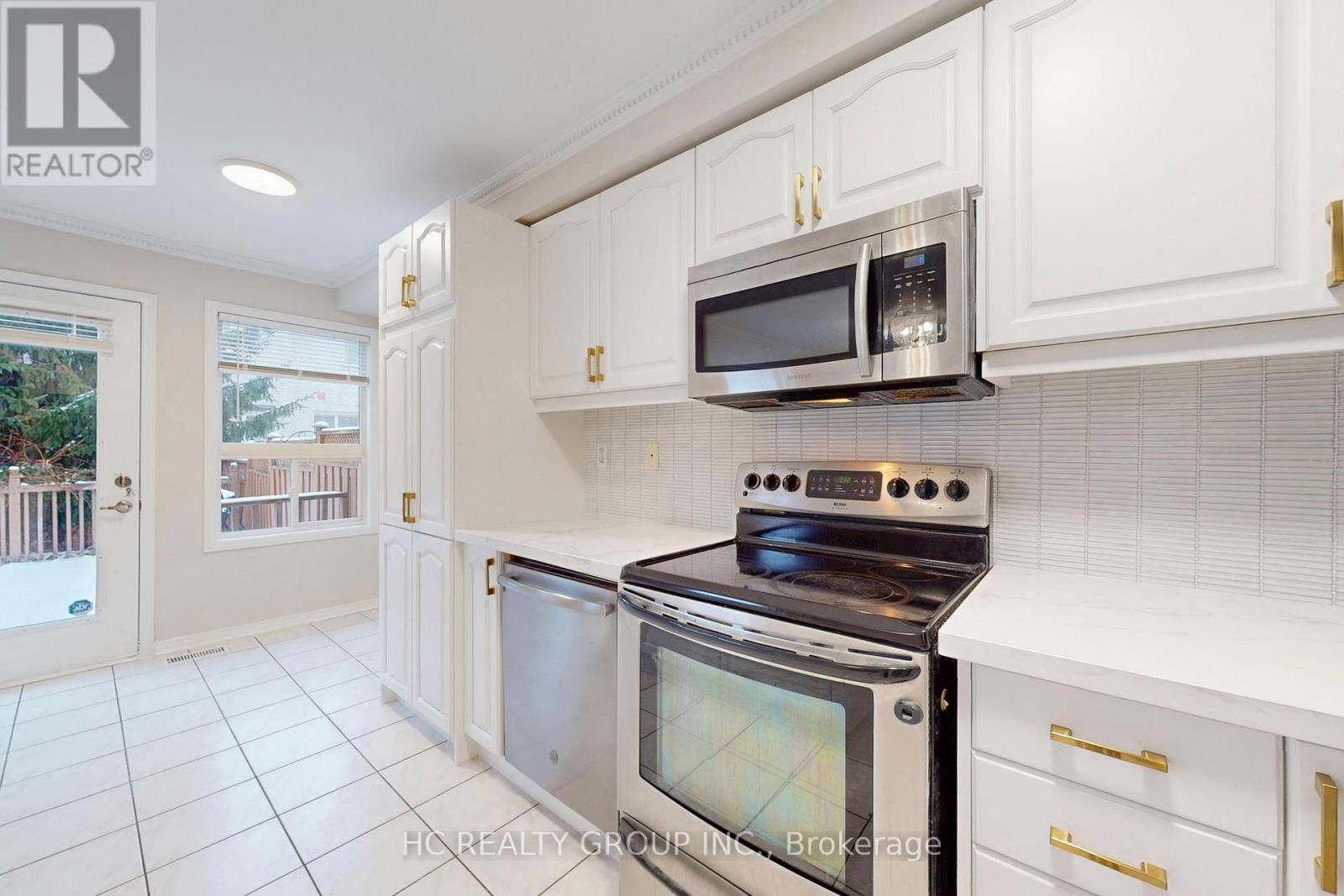 35 Ferris Street, Richmond Hill, Ontario  L4B 4K7 - Photo 13 - N12408273