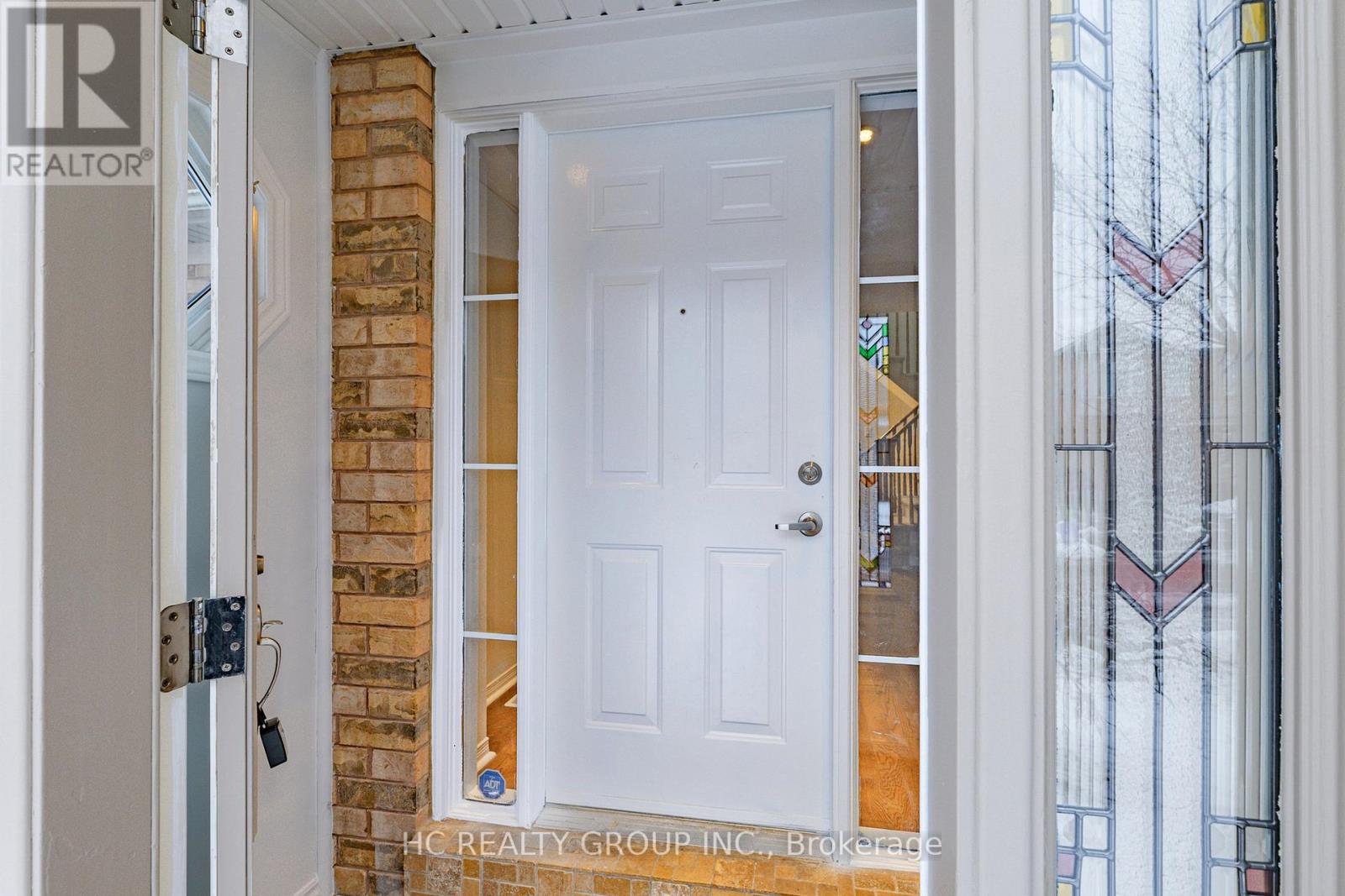 35 Ferris Street, Richmond Hill, Ontario  L4B 4K7 - Photo 3 - N12408273