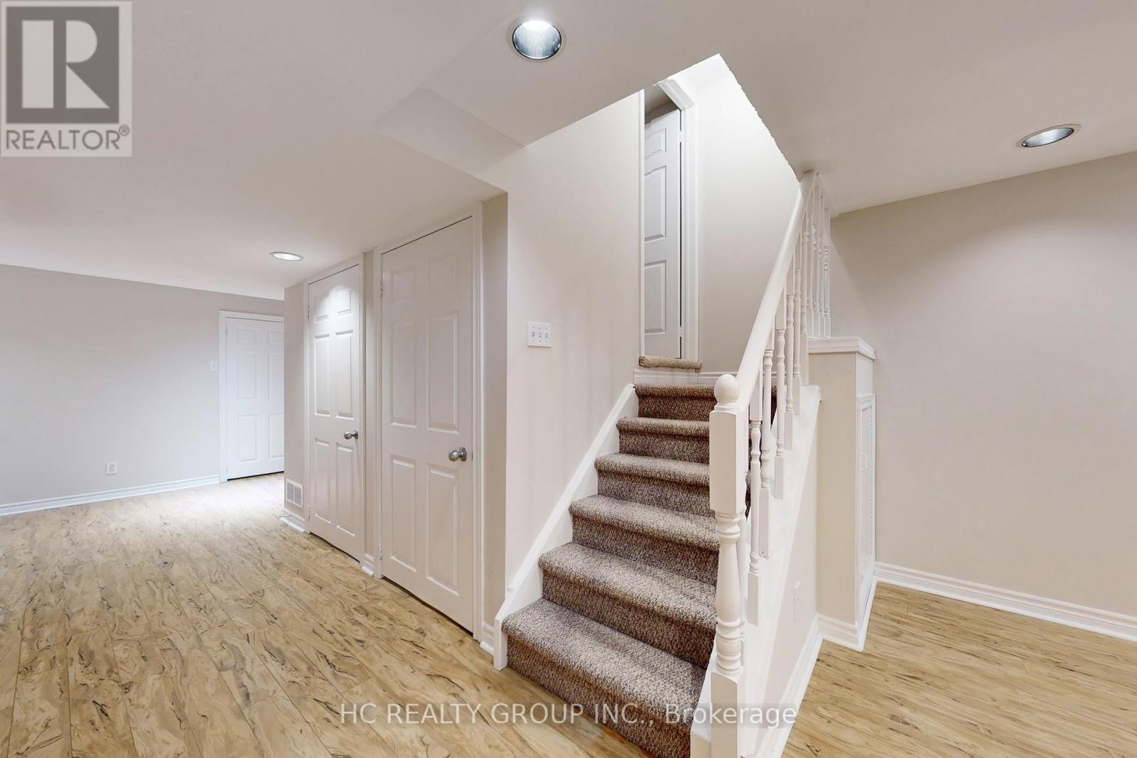 35 Ferris Street, Richmond Hill, Ontario  L4B 4K7 - Photo 37 - N12408273