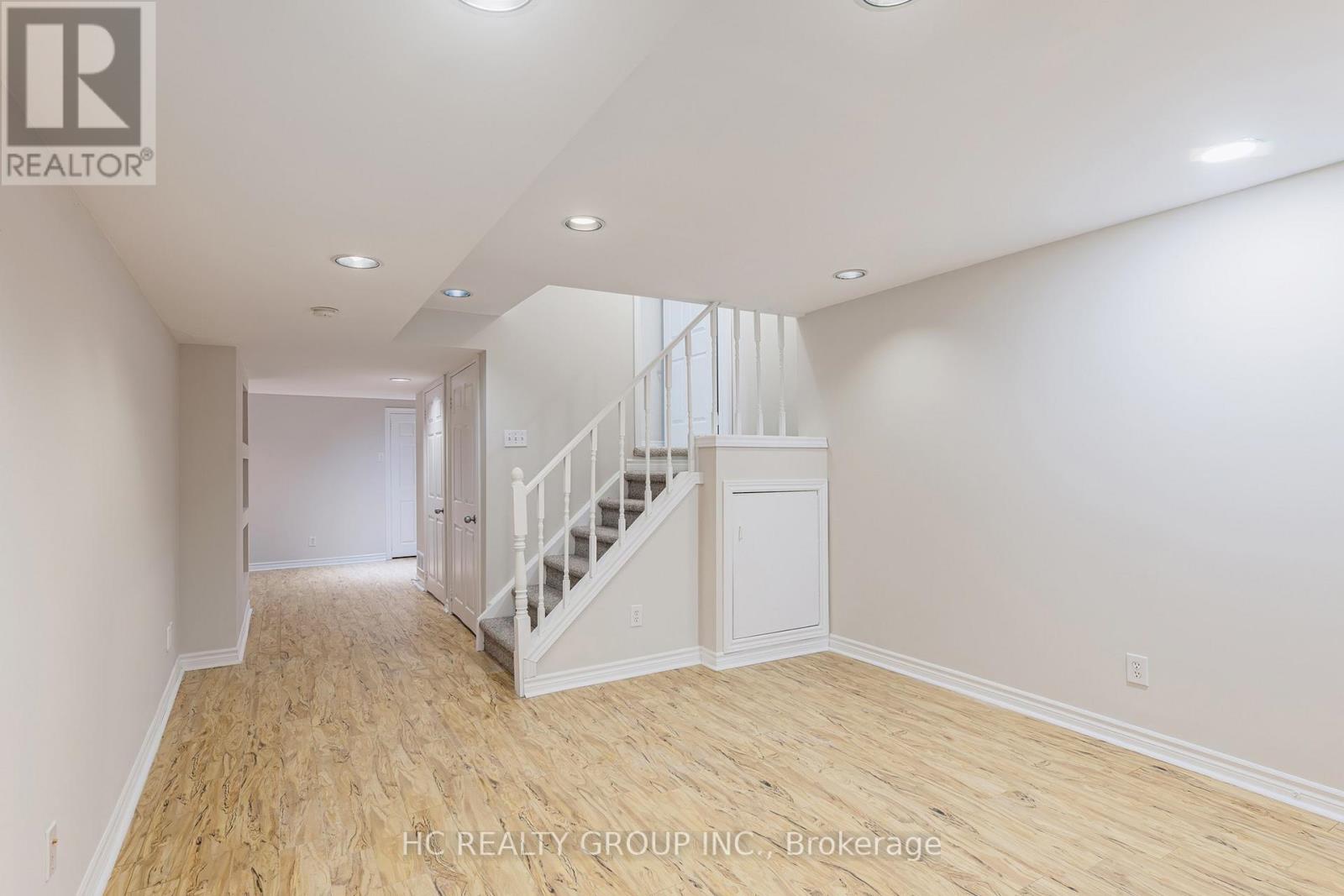 35 Ferris Street, Richmond Hill, Ontario  L4B 4K7 - Photo 38 - N12408273