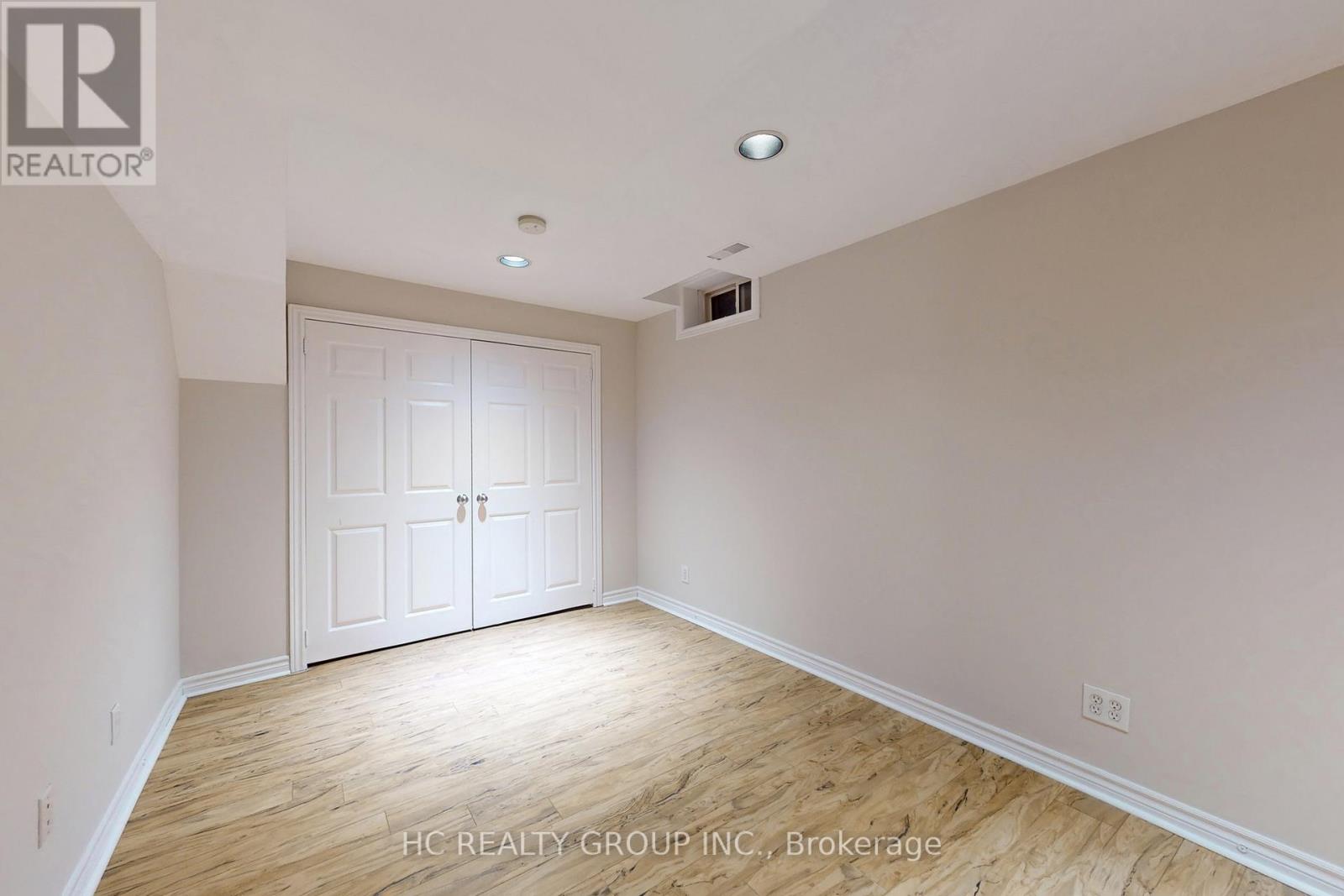 35 Ferris Street, Richmond Hill, Ontario  L4B 4K7 - Photo 41 - N12408273