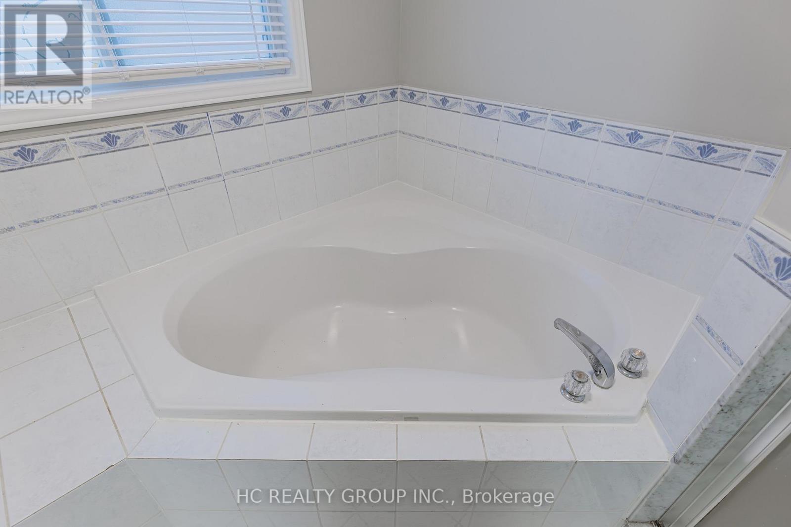 35 Ferris Street, Richmond Hill, Ontario  L4B 4K7 - Photo 27 - N12408273