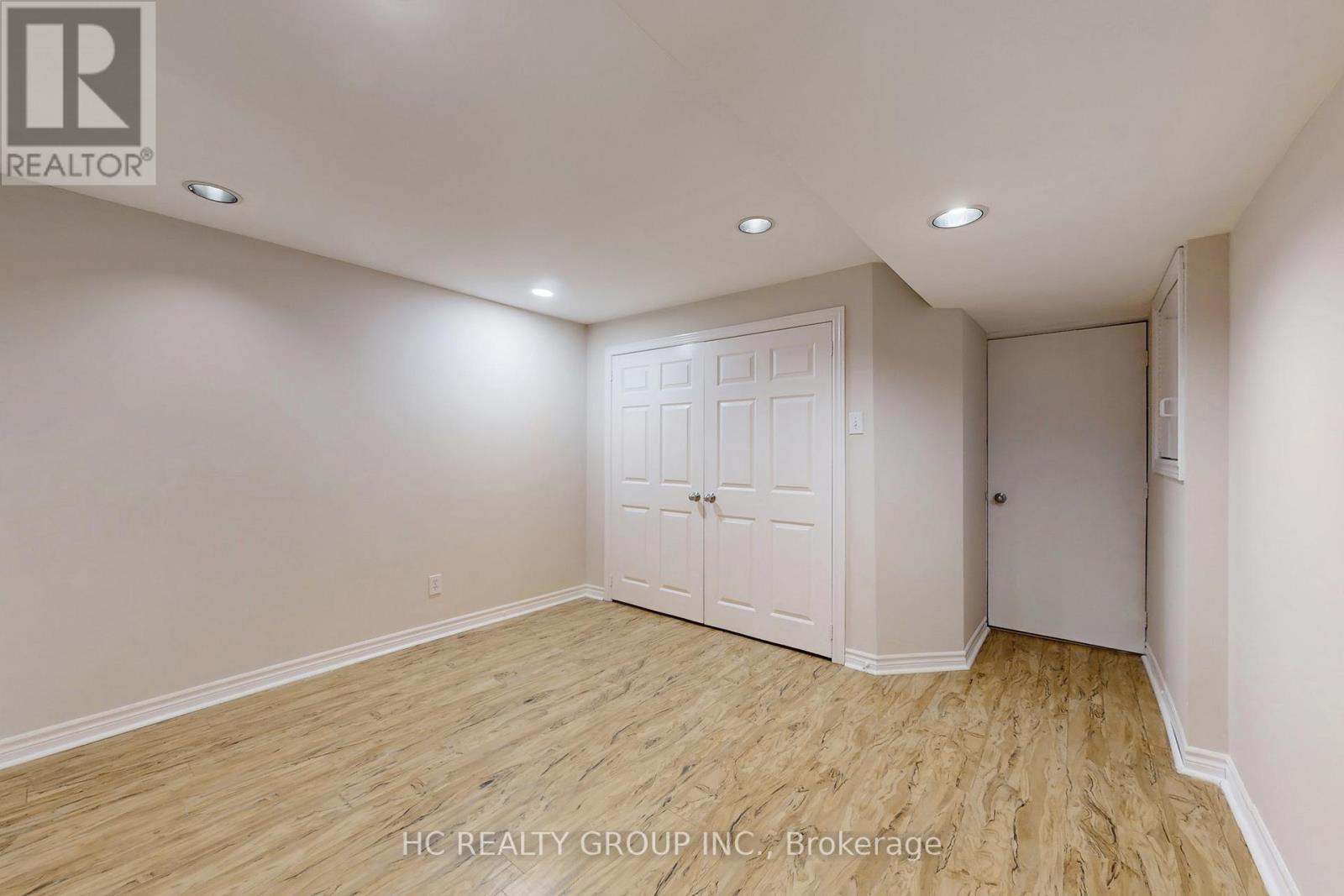 35 Ferris Street, Richmond Hill, Ontario  L4B 4K7 - Photo 40 - N12408273