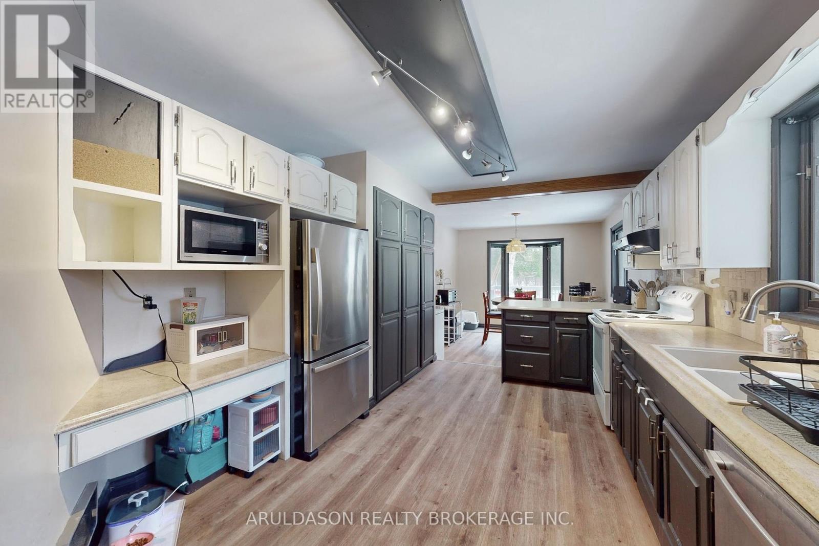 1208 Birchcliffe Crescent, Severn, Ontario  L3V 6H4 - Photo 3 - S12649160