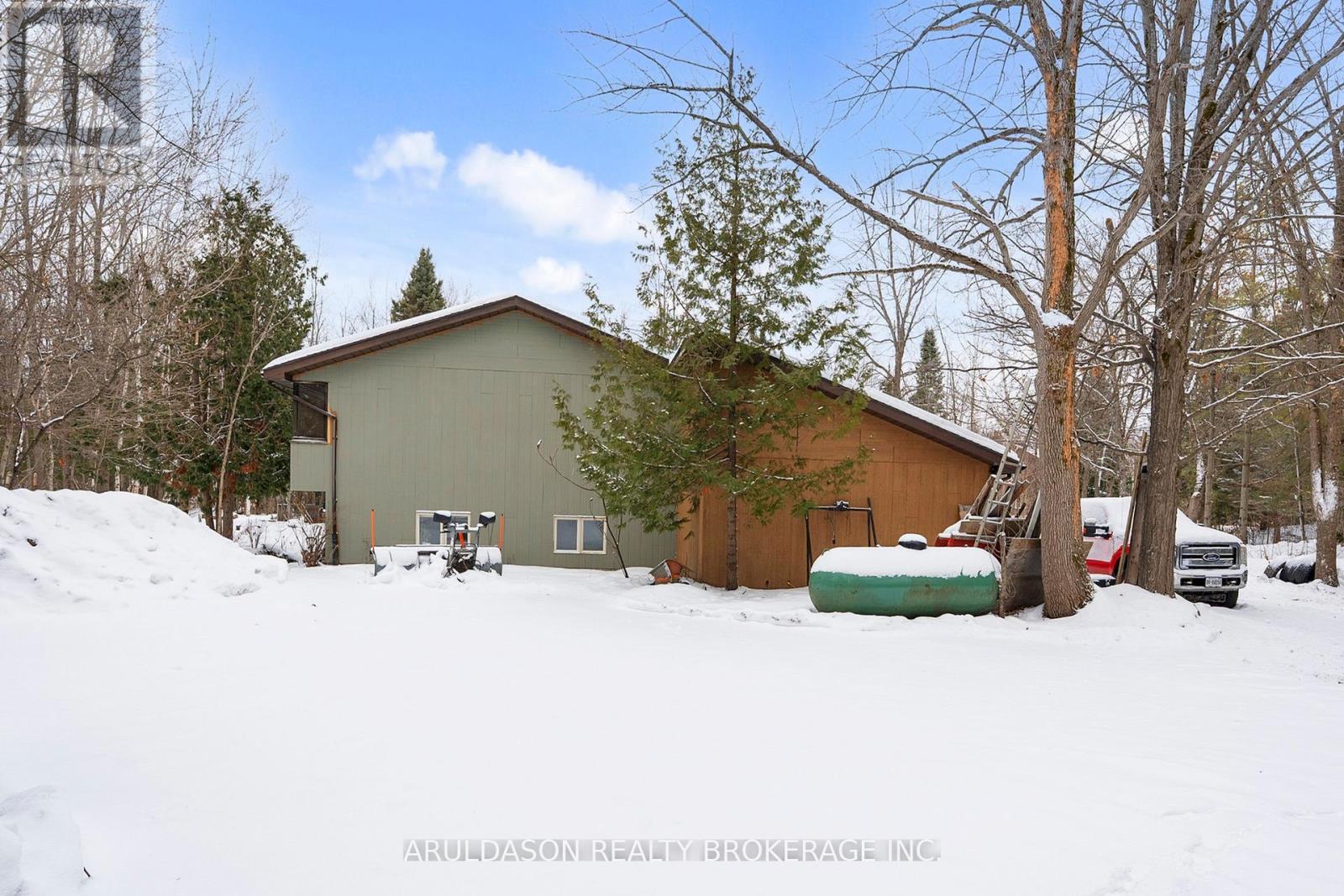 1208 Birchcliffe Crescent, Severn, Ontario  L3V 6H4 - Photo 37 - S12649160