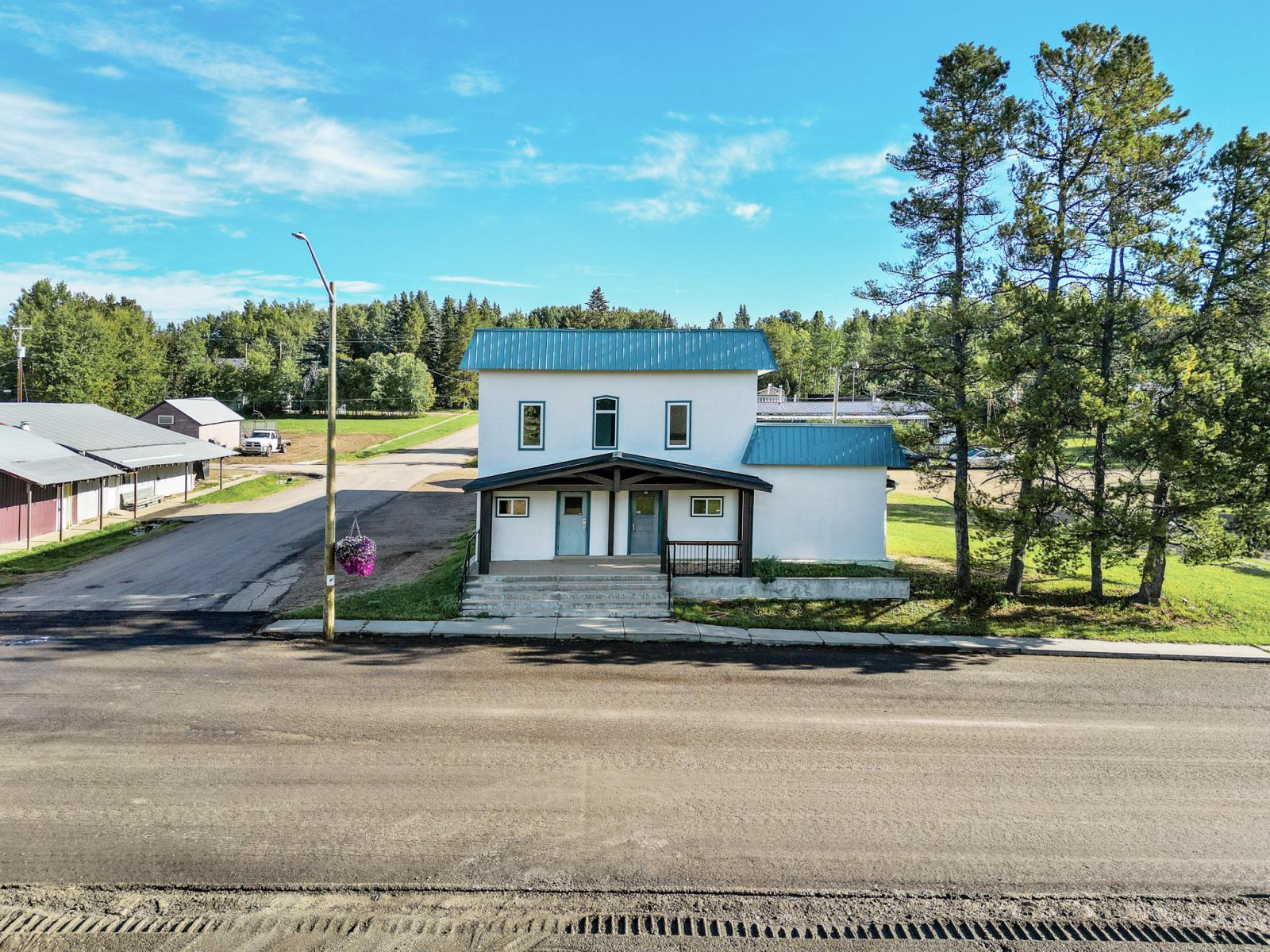 102  2 Avenue, Winfield, Alberta  T0C 2X0 - Photo 10 - 43689752