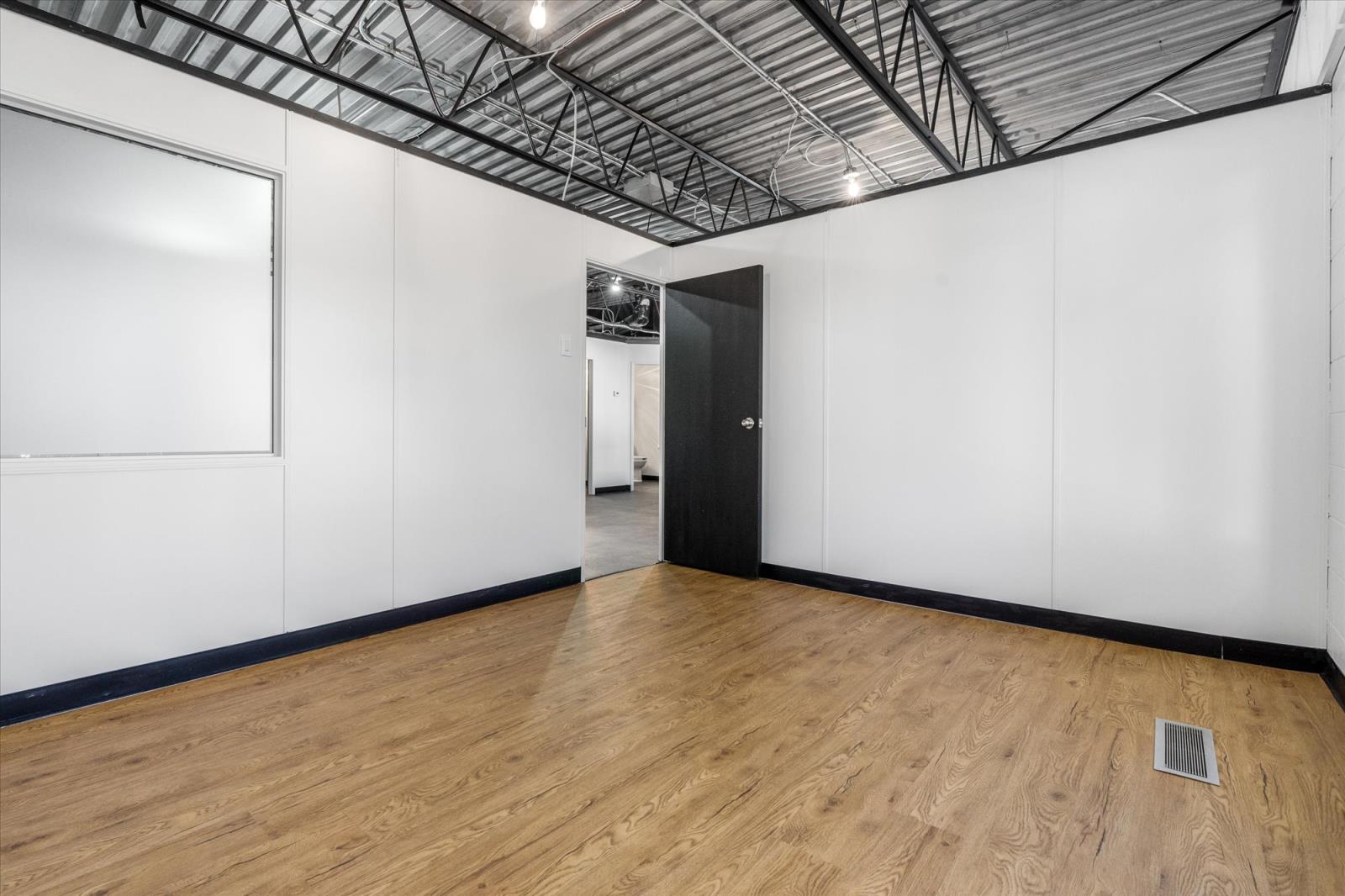 10041  81 Ave Nw, Edmonton, Alberta  T6E 1W7 - Photo 15 - 43855947