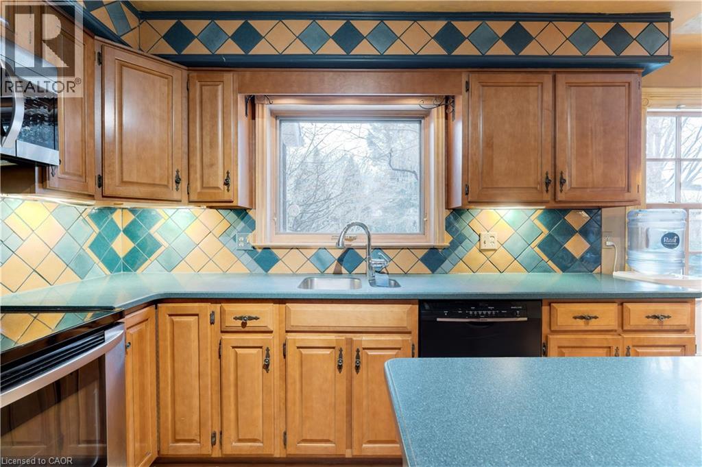 238 Penn Drive, Burlington, Ontario  L7N 2B8 - Photo 14 - 40794155