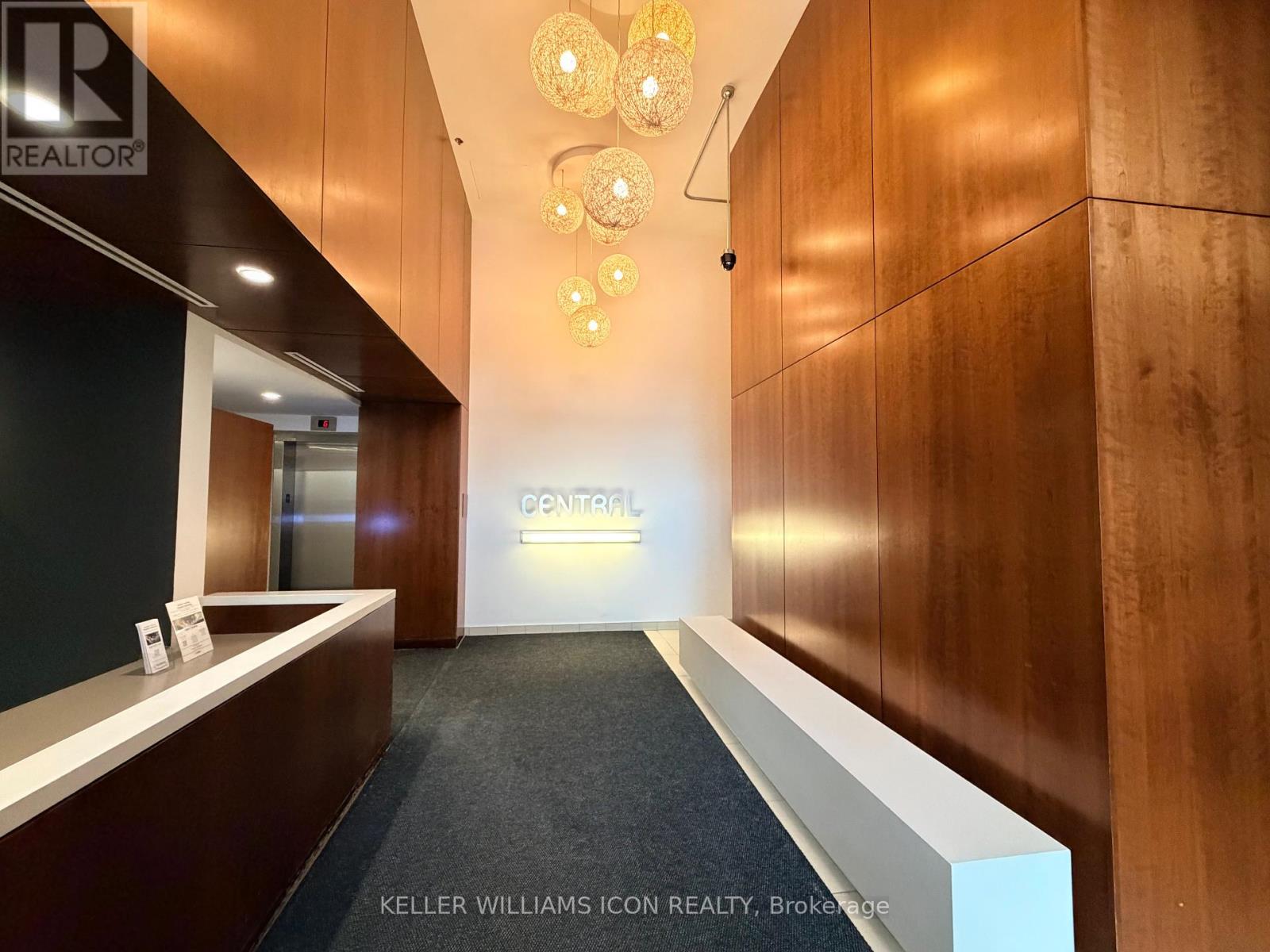 210 - 354 Gladstone Avenue, Ottawa, Ontario  K2P 0R4 - Photo 3 - X12649186