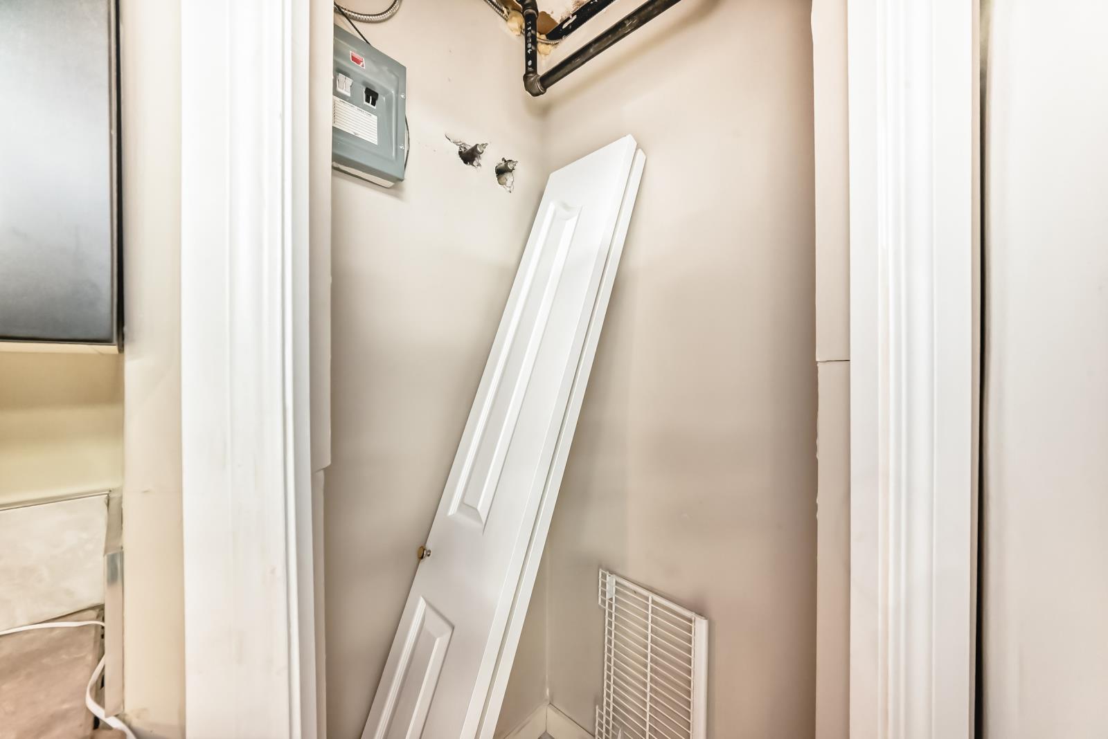 10969  101 Street, Edmonton, Alberta  T5H 2S9 - Photo 43 - 43862273