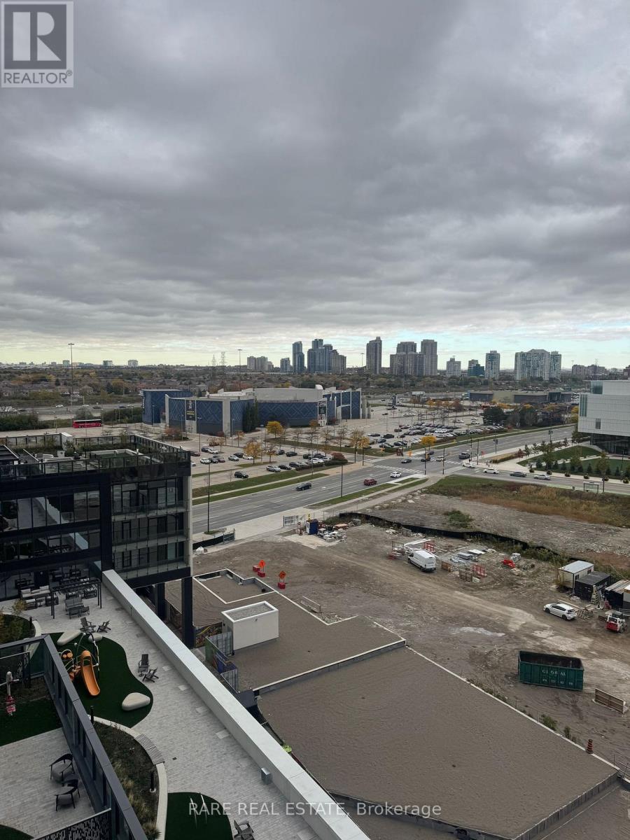 395 Square One Drive, Mississauga, Ontario  L5B 0P6 - Photo 15 - W12648874